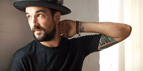 A Very Merry Christmas Concert featuring Rhett Walker