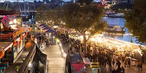 London Christmas Lights Photo Walk: Southbank (Beginner Friendly)