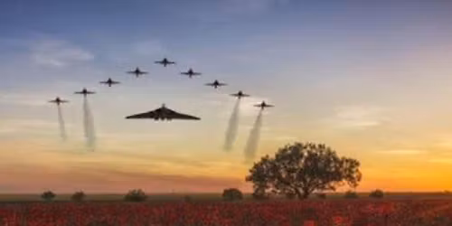 Karaoke \ud83c\udfa4 night & Cheesy Pig food van! 