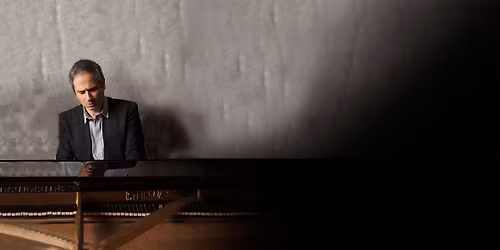 Anderszewski \/ Ca\u0142e \u017cycie w brzmieniu fortepianu