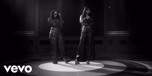 Lila Ik\u00e9 at Echoplex