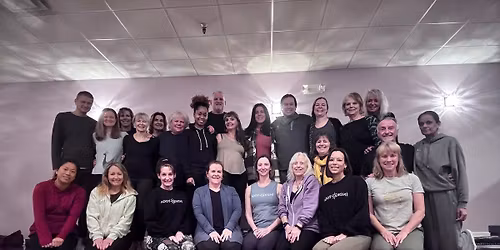 Melodic Meditation, Meditation, Mantra, and a Slow, Powerful Flow with Luna Ray