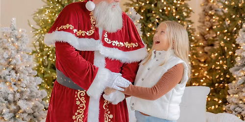 Photos with Santa at Better Homes & Gardens I-20 Team