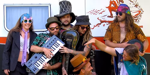 Louey Howell & Funkatu at Harbourside Markets