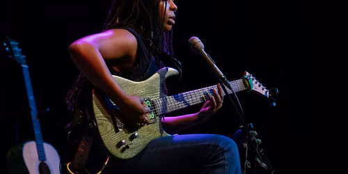 Guitar gabby & The TxLips Band Unplugged