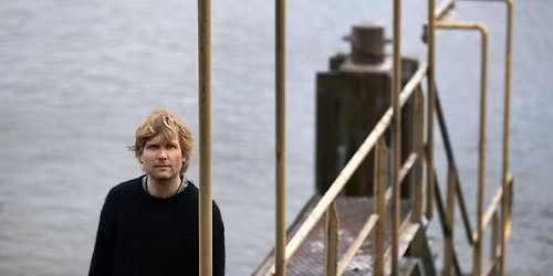 AWKWARD i \/\/ la loye | Burgerweeshuis