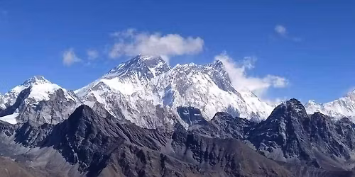 Gokiya cho La pass Everest Base Camp 