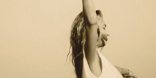 Yoga on Beats \u2013 Summer Vibes with Raphael Ott