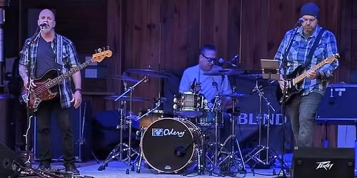 Driving Blind Rocks the Riverside Cafe!
