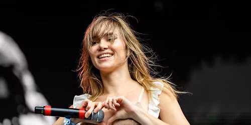 Suki Waterhouse
