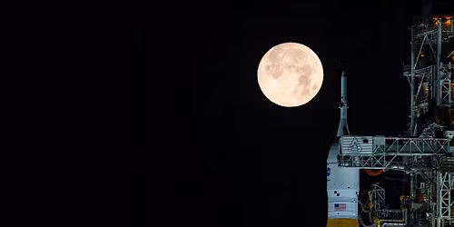 The History and Future of the Moon - Dagomar Degroot
