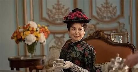 Step into the Gilded Age with a Violet Society Tea at The Edgewood Manor