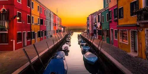 Sip, Sparkle & Start Your Own Travel Business