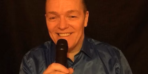 Bobby Dean live in lounge 