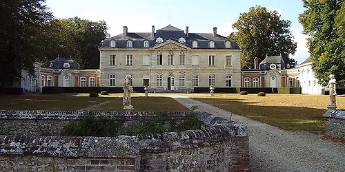 Chemin du Ch\u00e2teau de Launay.