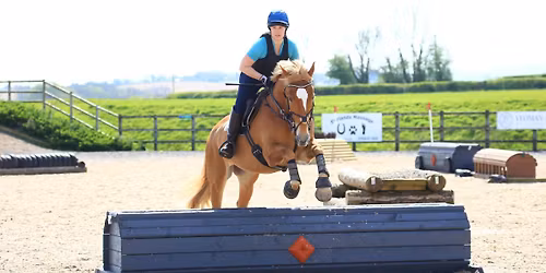 Arena XC training with Claire Loney at Pontispool, 15th November