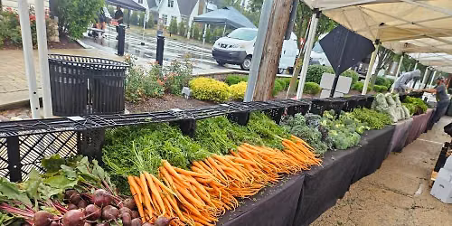 Frankfort Country Market featuring Bothwell Farms