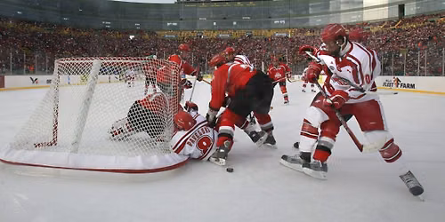 Wisconsin Badgers at Ohio State Buckeyes Mens Hockey at Value City Arena at Schottenstein Center