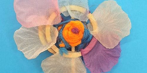 Play Discover Share Goes Wild: Woven flowers (4-8 years)