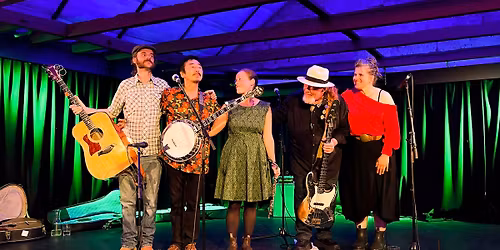 Montz & Voicestrings at Cygnet Folk Festival