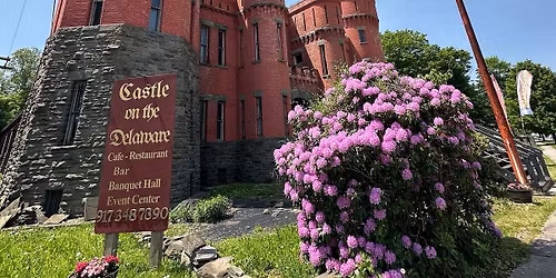 OPEN MIC\/KARAOKE PARTY @ CASTLE ON THE DELAWARE