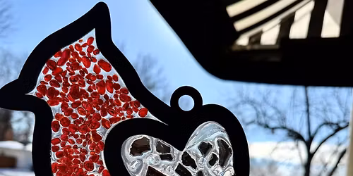 Resin Glass Cardinal Suncatcher Class