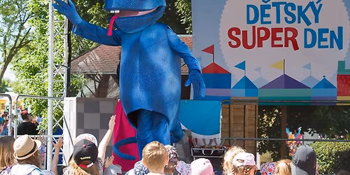 D\u011btsk\u00fd super den