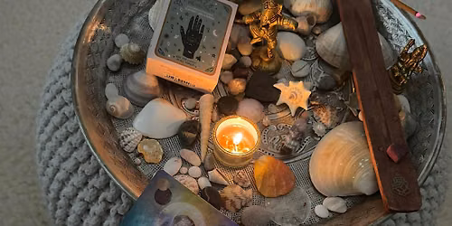 INTO THE COSMIC DARK - Yoga Tages-Retreat
