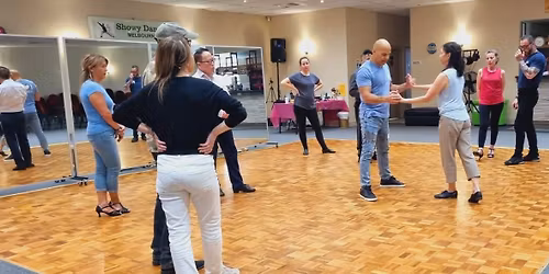 Salsa LA style in COBURG