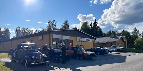 Hiasemummo cruising