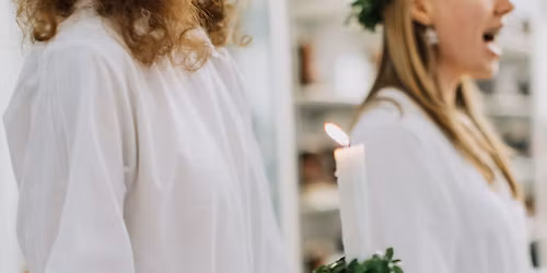 Norrk\u00f6pings Luciat\u00e5g bes\u00f6ker Ingelsta Shopping