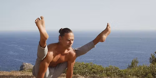 THE ESSENCE OF THE YOGA TRADITIONS