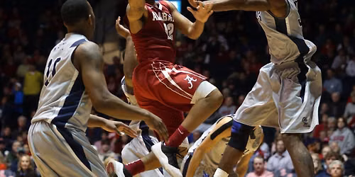 Auburn Tigers vs Alabama Crimson Tide Mens Basketball (Exhibition)