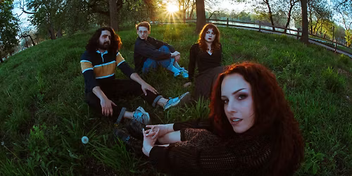 Pool Kids - Swain \u2022 Botanique