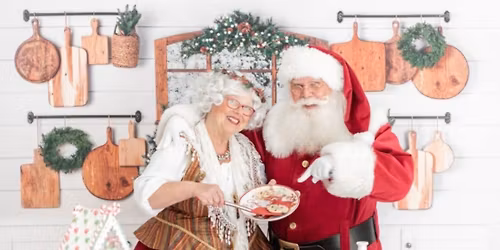 Santa Visits Oasis Park!