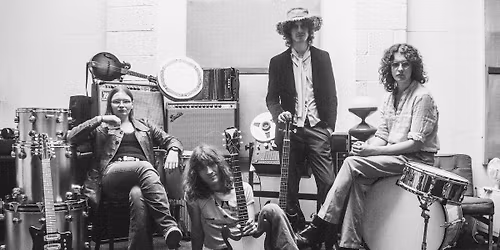 Scott Hepple And The Sun Band \u00b7 Neue Zukunft \u00b7 Berlin