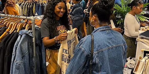 Small Biz Saturday Vendor Table Registration Indianapolis