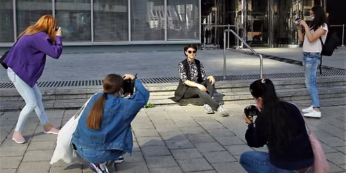 \u041c\u0430\u0441\u0442\u0435\u0440-\u043a\u043b\u0430\u0441\u0441 "\u0412 \u041f\u043e\u0433\u043e\u043d\u0435 \u0437\u0430 \u0421\u0432\u0435\u0442\u043e\u043c" \u041a\u0430\u043a \u0441\u043e\u0437\u0434\u0430\u0442\u044c \u0444\u043e\u0442\u043e\u0441\u0442\u0443\u0434\u0438\u044e \u043f\u0440\u044f\u043c\u043e \u043d\u0430 \u0443\u043b\u0438\u0446\u0435!