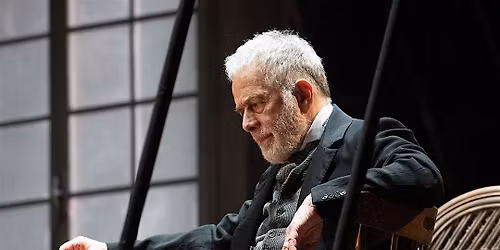 Intorno a Lungo viaggio verso la notte