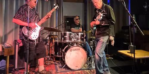 Live Music: Square Peg