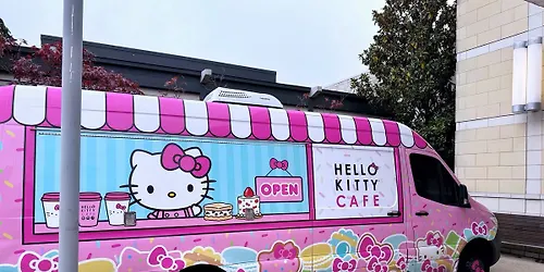 Hello Kitty Cafe Truck East - Lexington Appearance