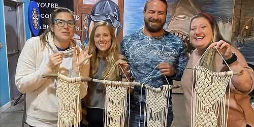 Macram\u00e9 Workshop w\/ Dear Palmer Co @ Island Candles