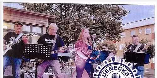 TURA LIVE p\u00e5 Pernille: Blue Necks & Ronja 8\/11