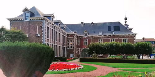  Visite guid\u00e9e du ch\u00e2teau de la Petite Fl\u00e9mal'