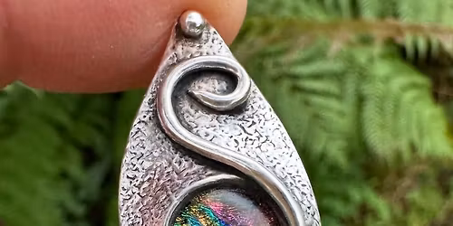 Dichroic glass and silver clay