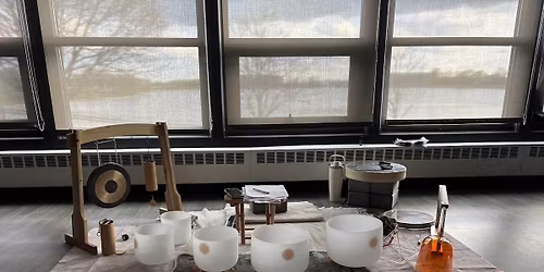 Sound bath with Reiki