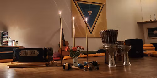 Kirtan \/\/ Mantra \/\/ Bhajan