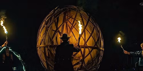 Burning Caf\u00e9 - Santa Secret