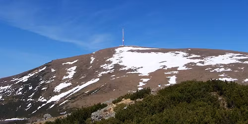 "T\u00fara az Alacsony T\u00e1tra legkeletibb pontj\u00e1ra Kralov\u00e1 Hola 1946 m"