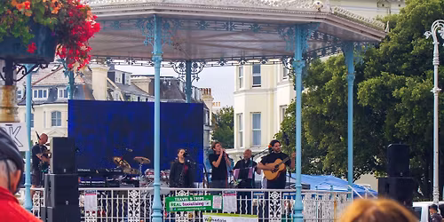 ON THE RUN - PINK FLOYD TRIBUTE WEEKEND